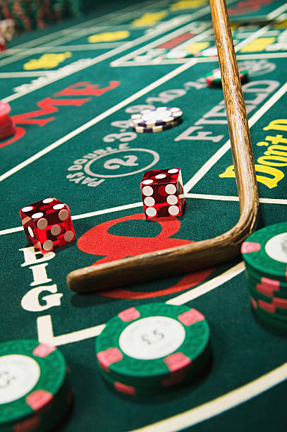 superslot777 login platform interface showing slot games and live-dealer tables
